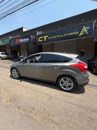 FORD FOCUS 2.0 SE 16V FLEX 4P POWERSHIFT